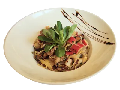 Testenine Carbonara z jajcem, slanino in sirom
